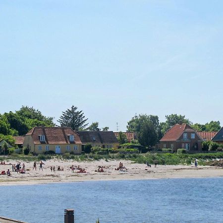 4 Person Holiday Home In Bandholm Eksteriør billede